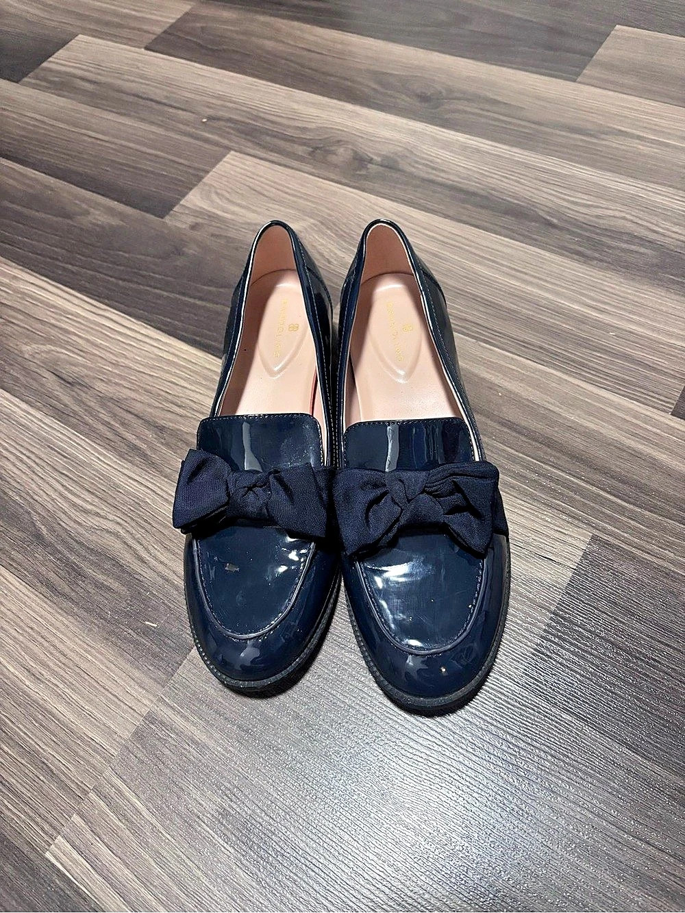 Bandolino Navy Patent Leather Bow Loafers Flats – Size 9